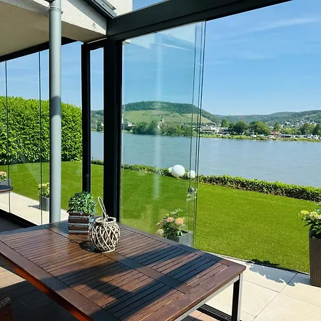 Exklusive 2-zimmer Ferienwohnung Mit Direktem Rheinblick * Bad Breisig